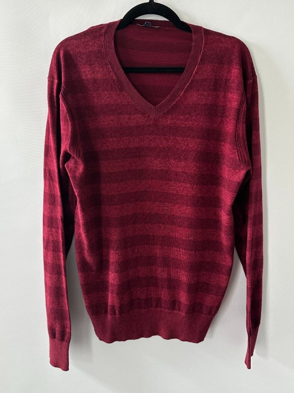 Gap Men's Medium Red Striped Crewneck Sweater 100% Cotton